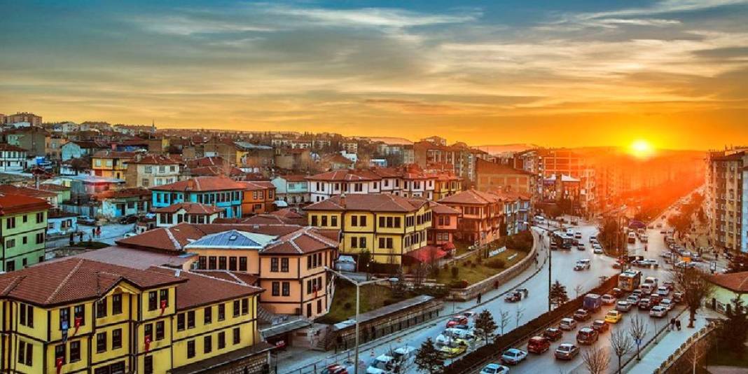 Ne İstanbul ne Ankara! İkisinin arasında kalan ilçe doğayla iç içe bir masal: Günübirlik giden hafta sonunu uzatıyor! 1